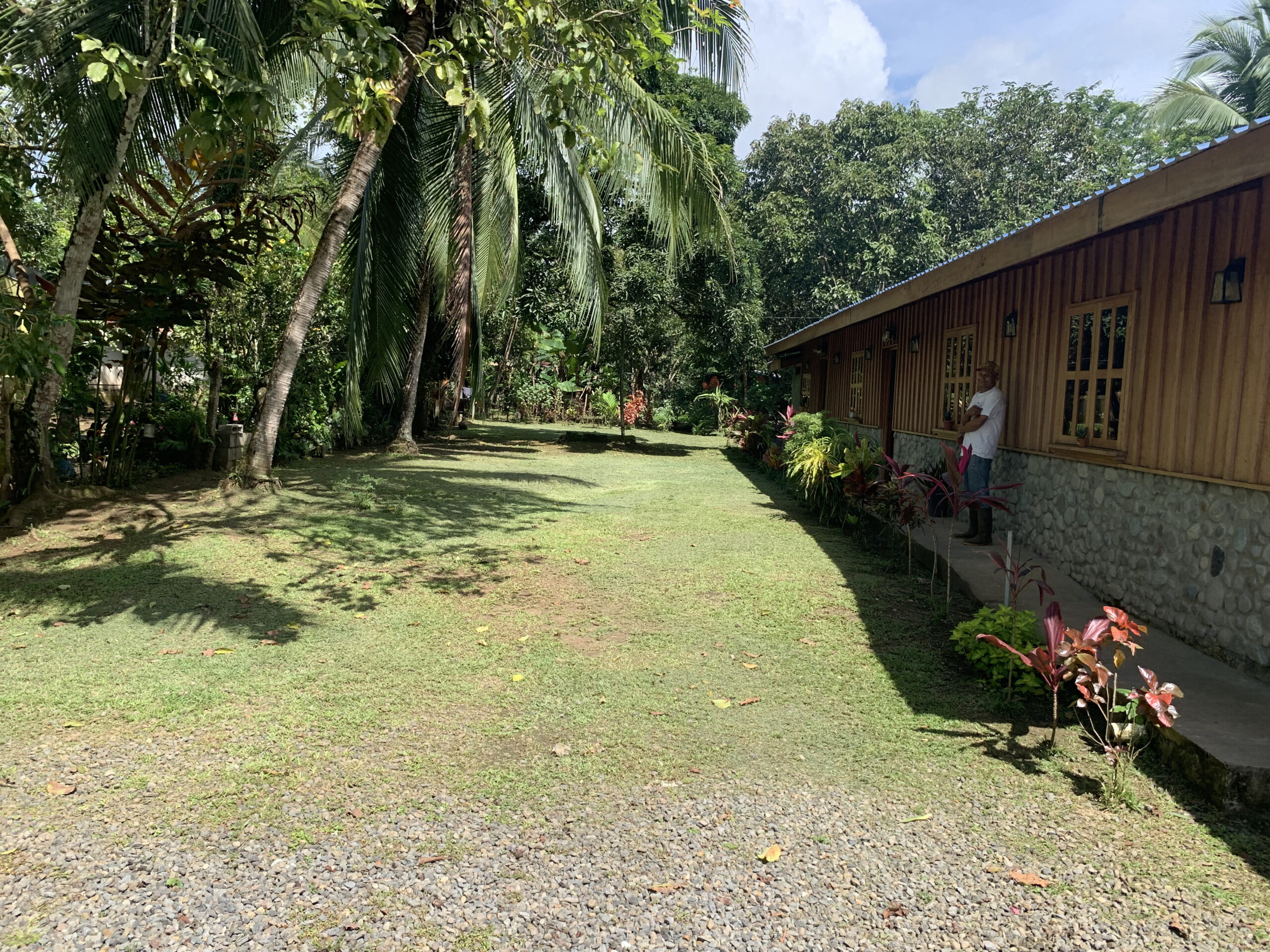 Lodge exterior 3